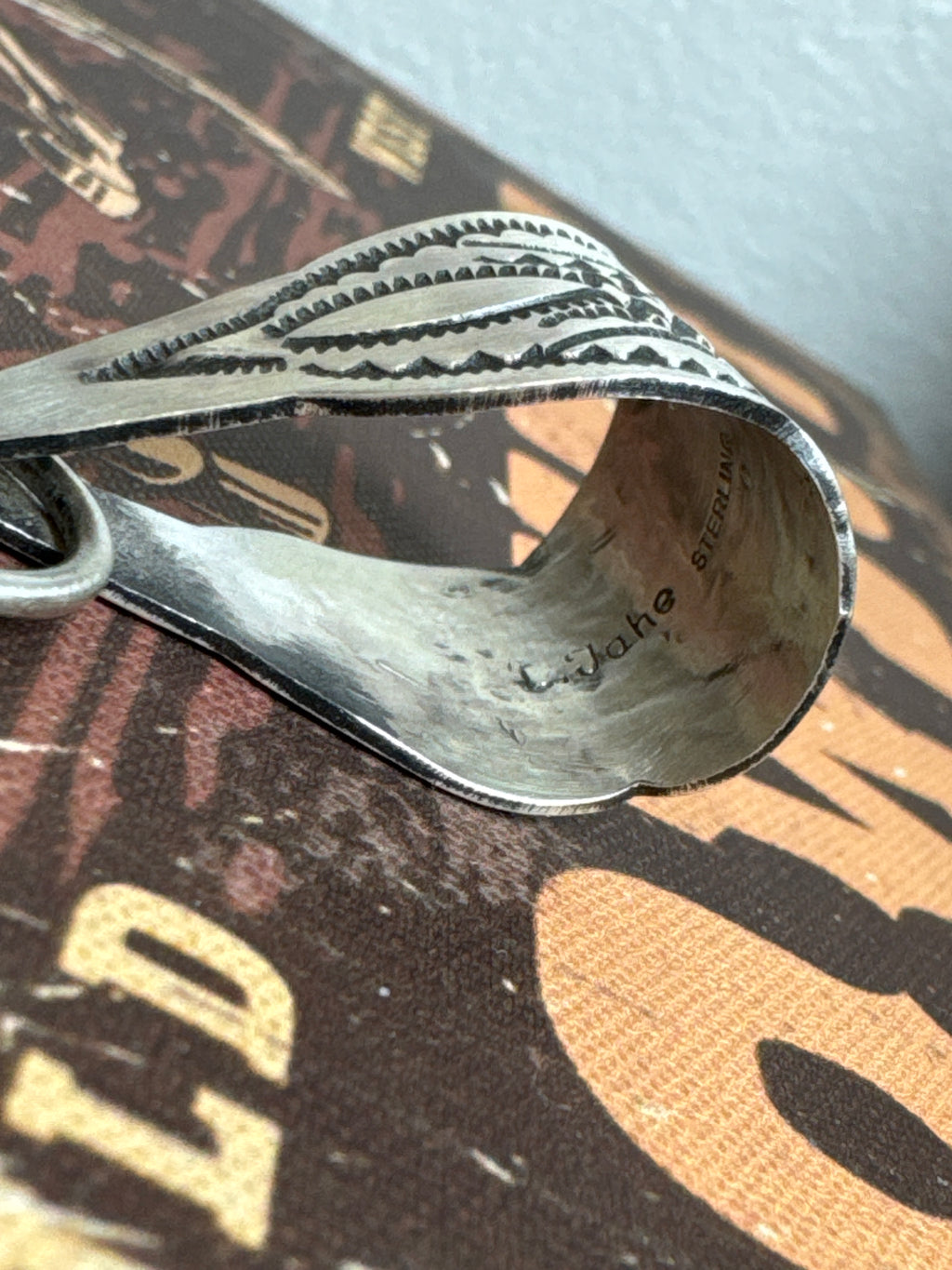 Sterling Silver Leander Tahe Oval Pendant