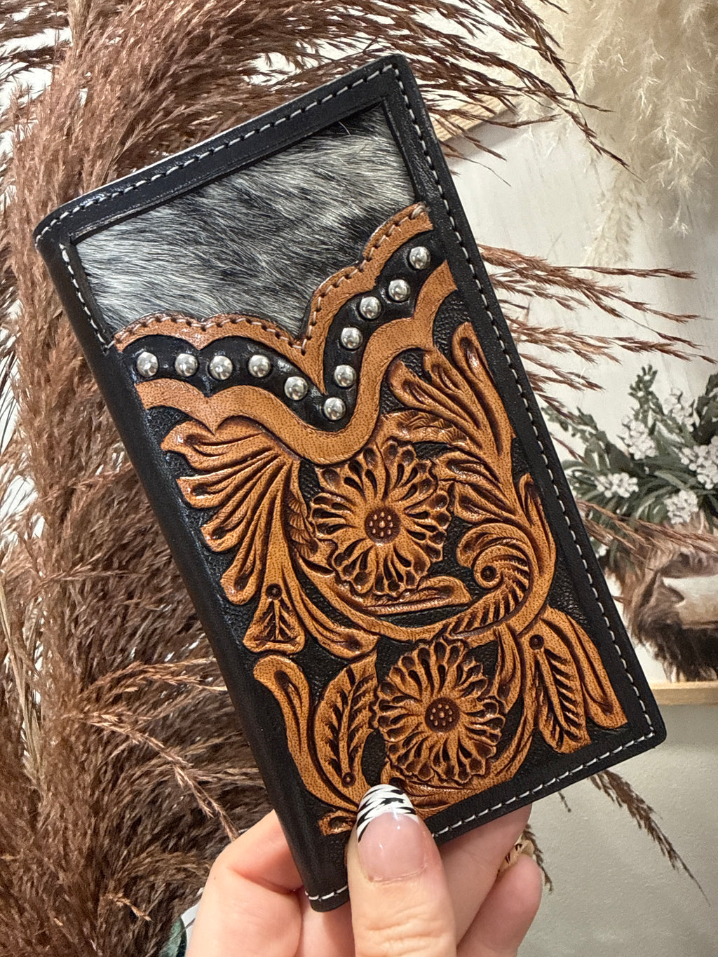 Tooled Leather Men’S Wallet