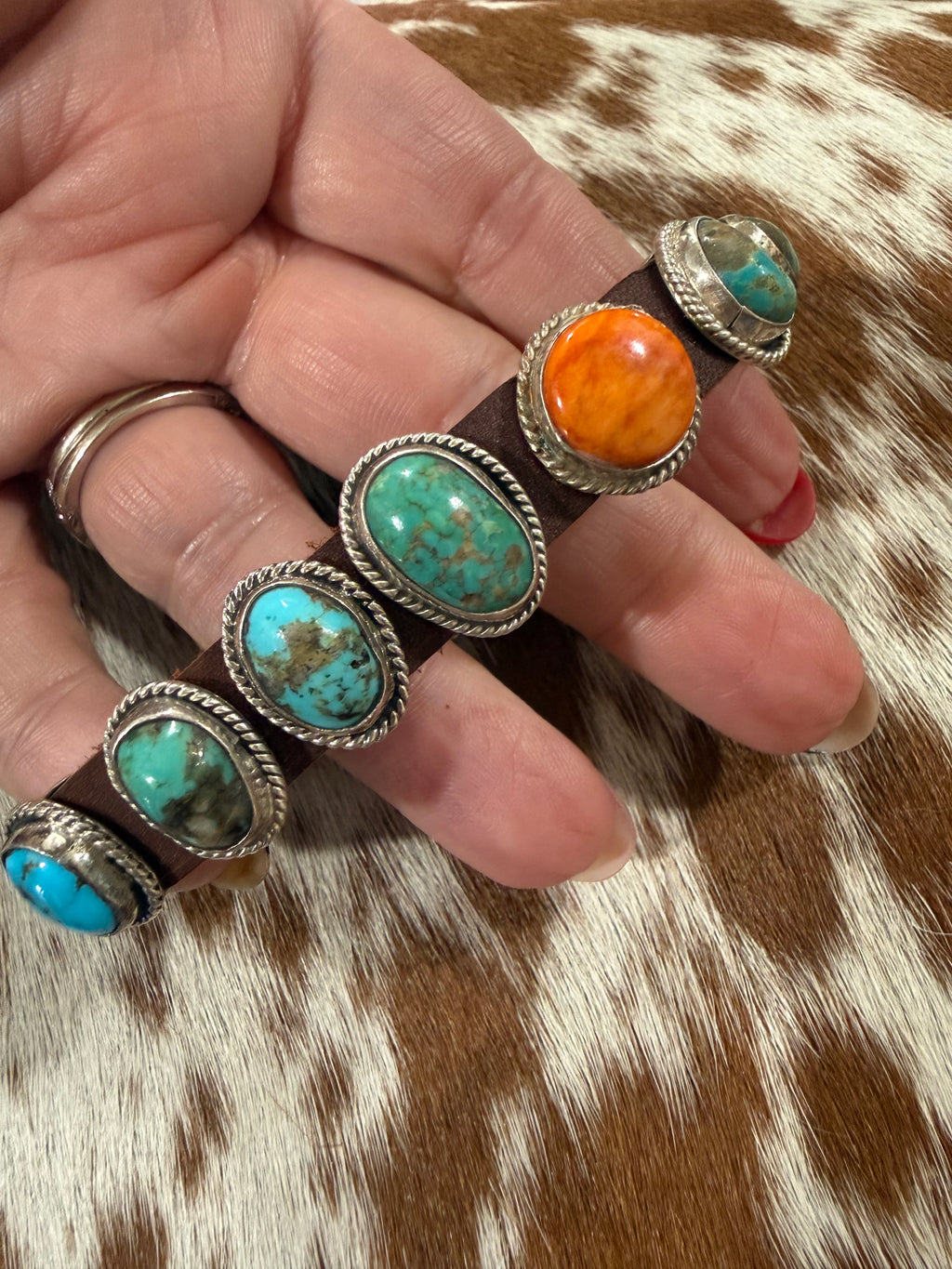 Navajo Handmade Kingman Turquoise Leather Bracelet - Dan Morgan