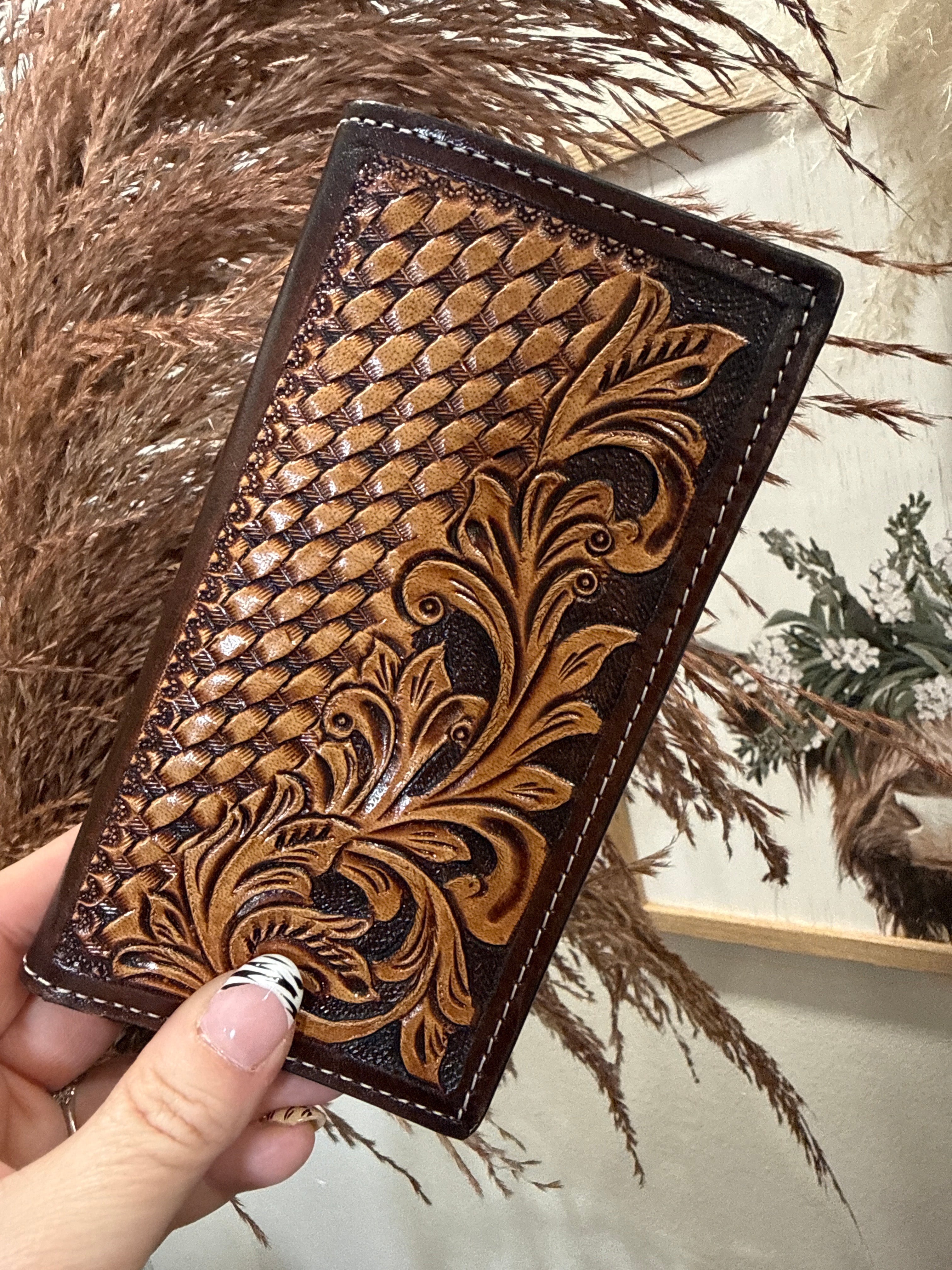 Tooled Leather Men’S Wallet