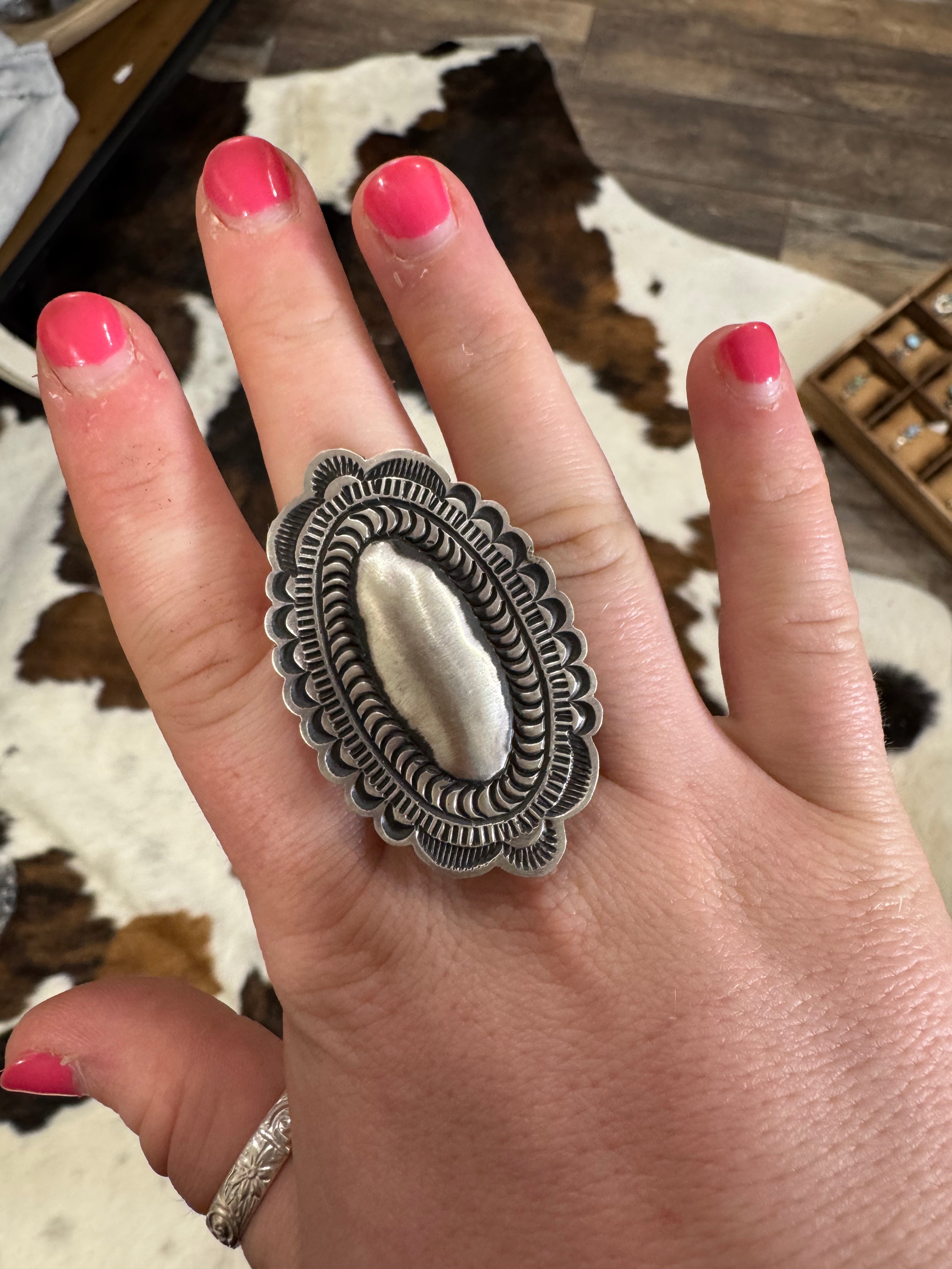 Leander Tahe Oval Shaped Adjustable Ring
